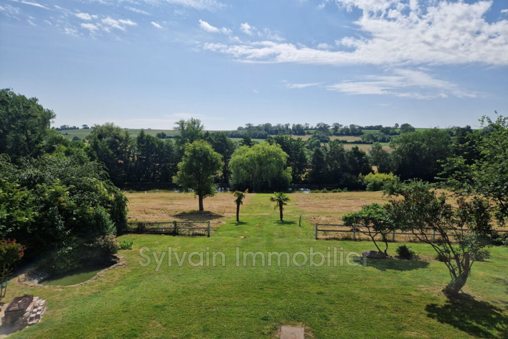 vente maison 6 Pièce(s) – 6 pièces – 4 chambres – 216.00 m²