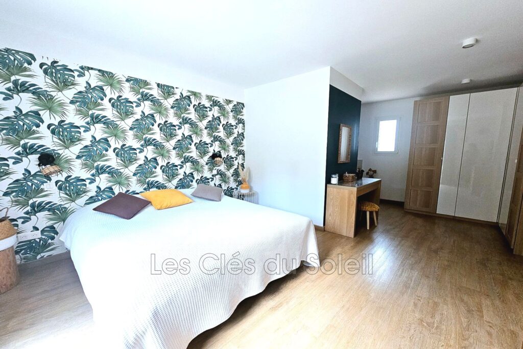 Villa contemporaine 2021  160 m²  Piscine  Vue château   F – 5 pièces – 3 chambres – 160.00 m²