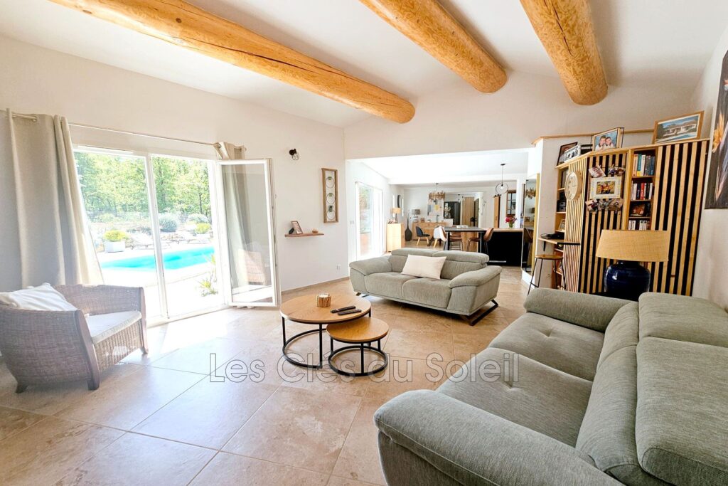 Villa contemporaine 2021  160 m²  Piscine  Vue château   F – 5 pièces – 3 chambres – 160.00 m²