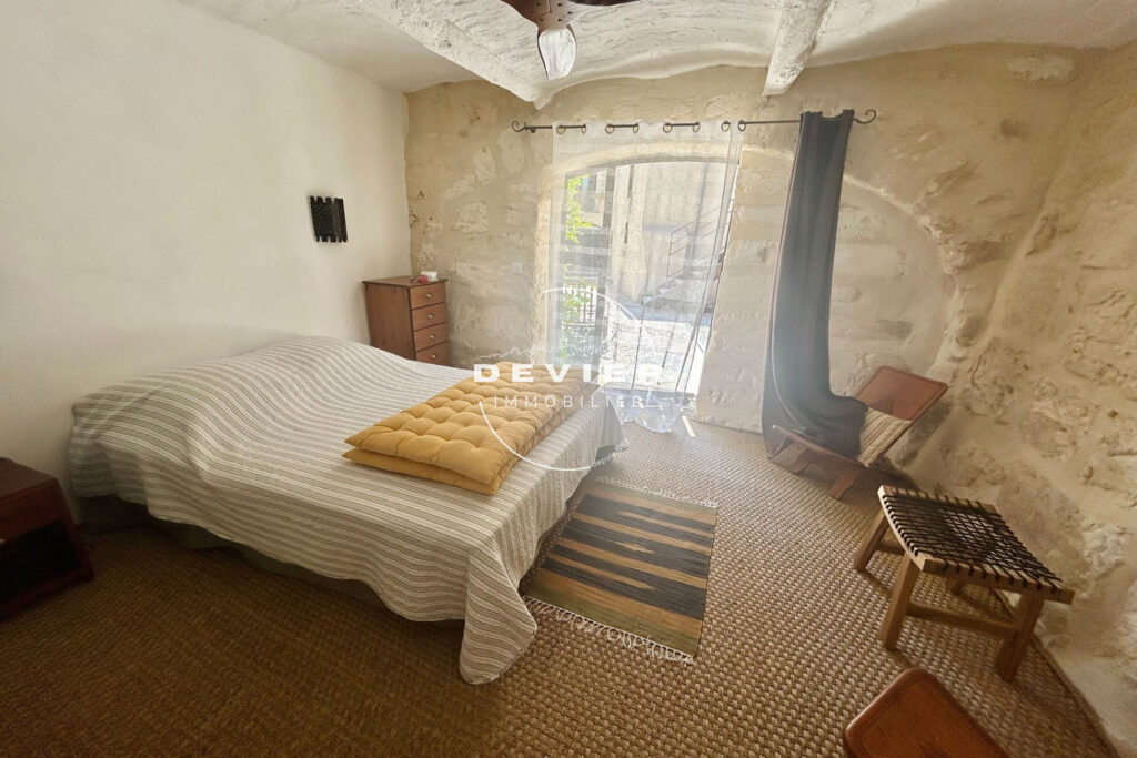 vente maison de caractère 7 Pièce(s) – 7 pièces – 5 chambres – 200.00 m²