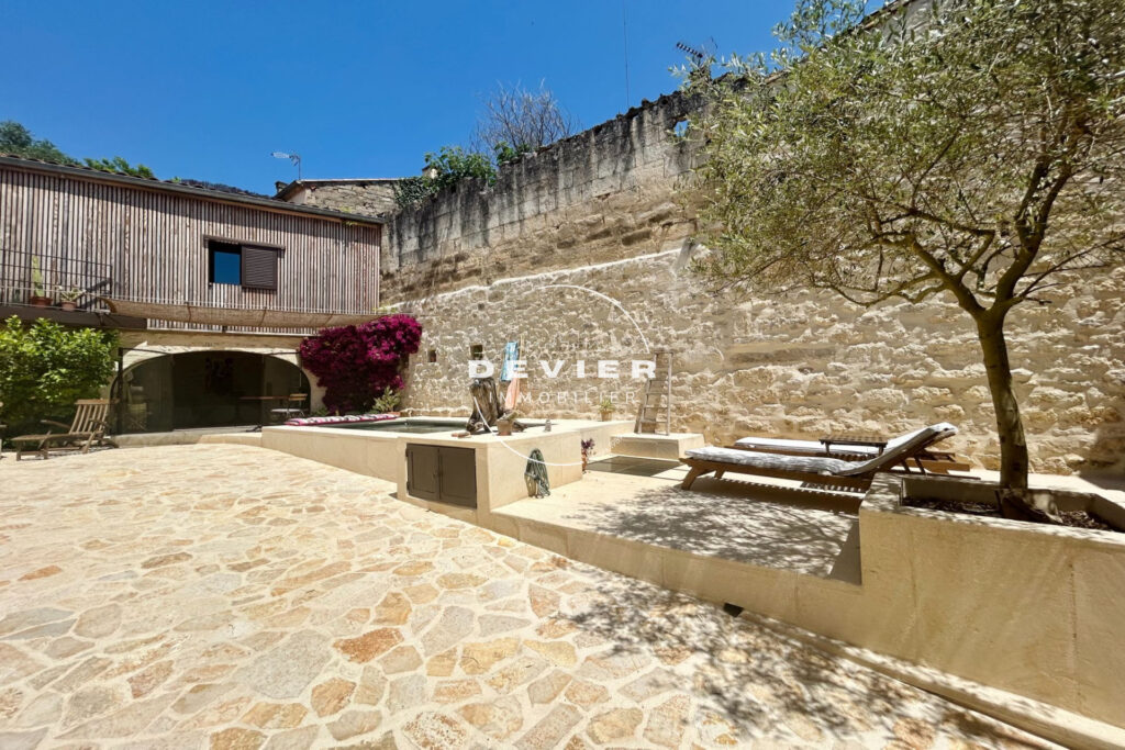 vente maison de caractère 7 Pièce(s) – 7 pièces – 5 chambres – 200.00 m²