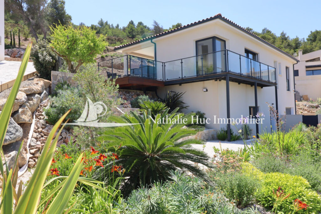 vente villa 5 Pièce(s) – 5 pièces – 4 chambres – 160.00 m²