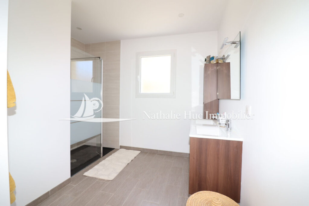 vente villa 5 Pièce(s) – 5 pièces – 4 chambres – 160.00 m²