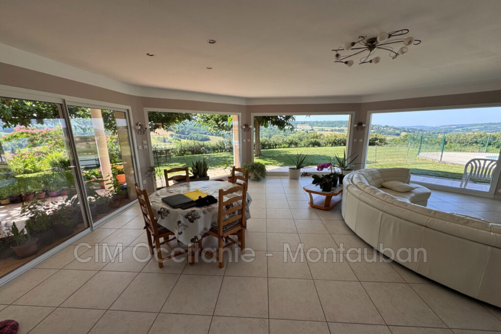 vente maison 5 Pièce(s) – 5 pièces – 3 chambres – 146.00 m²