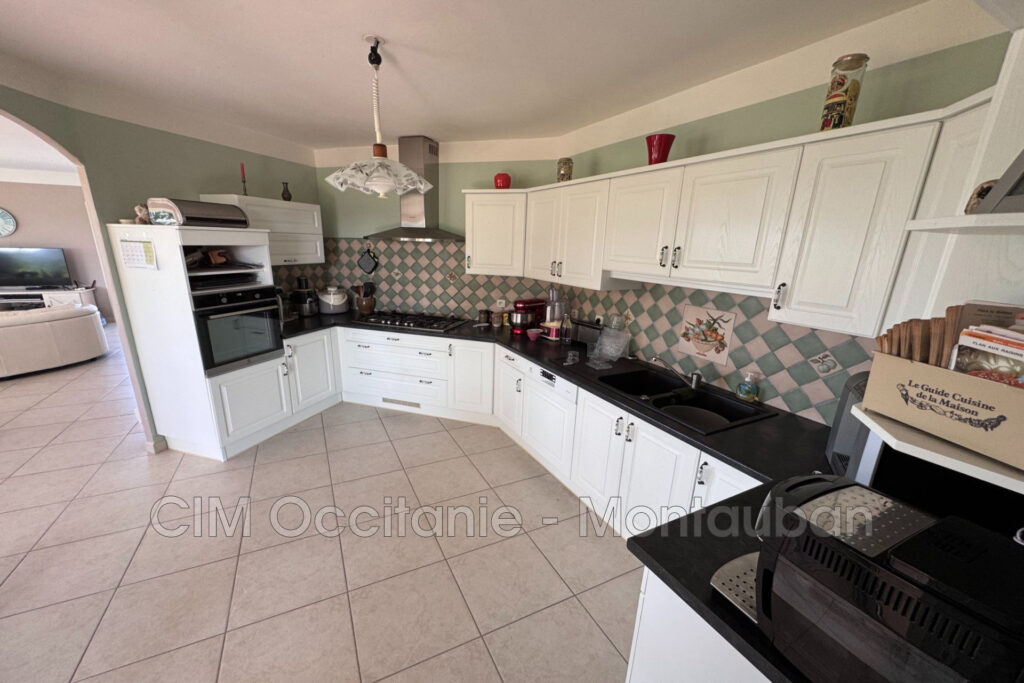 vente maison 5 Pièce(s) – 5 pièces – 3 chambres – 146.00 m²