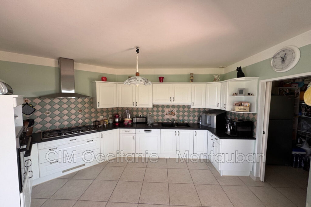 vente maison 5 Pièce(s) – 5 pièces – 3 chambres – 146.00 m²