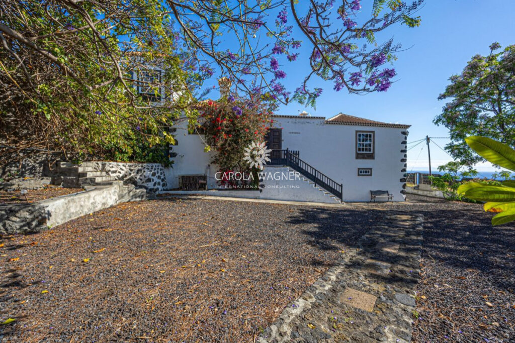 vente maison de campagne 8 Pièce(s) – 8 pièces – 5 chambres – 260.00 m²