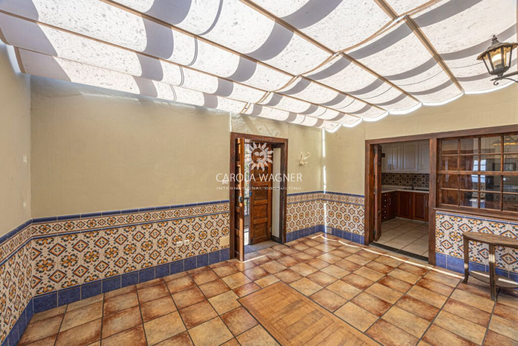 vente maison de campagne 8 Pièce(s) – 8 pièces – 5 chambres – 260.00 m²