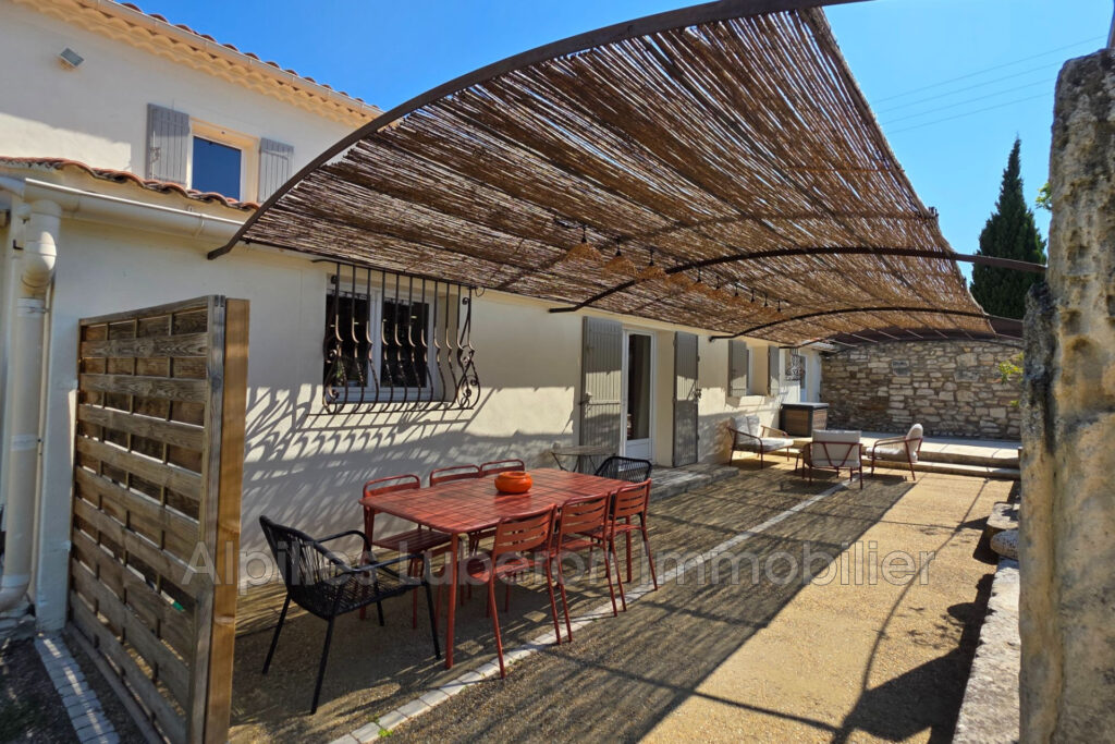 vente maison de caractère 5 Pièce(s) – 5 pièces – 3 chambres – 165.00 m²