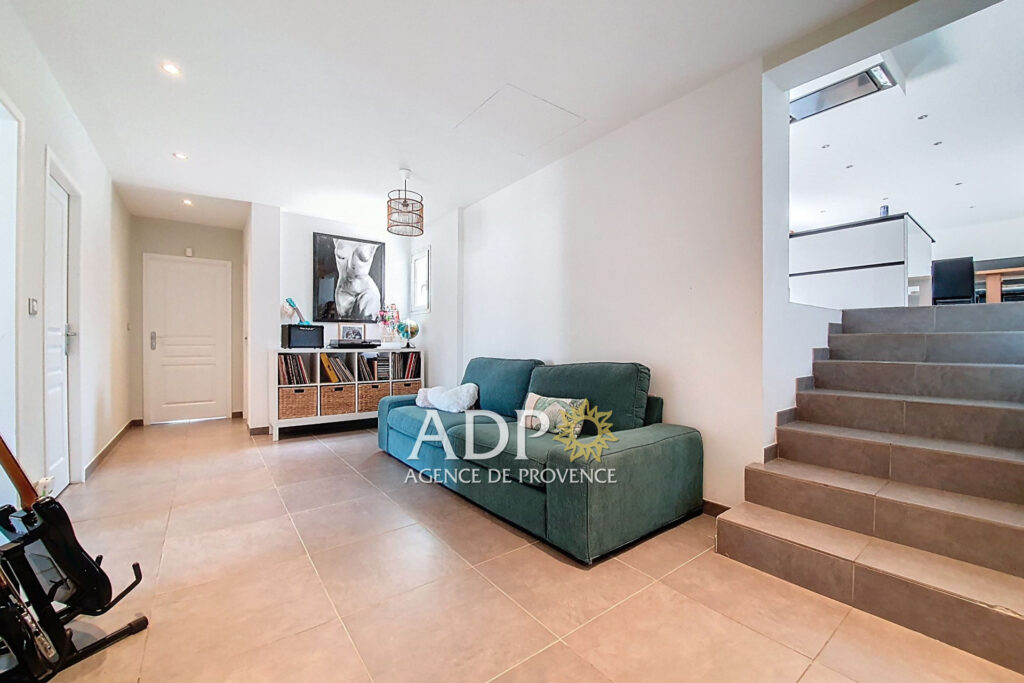 vente maison 5 Pièce(s) – 5 pièces – 4 chambres – 140.00 m²