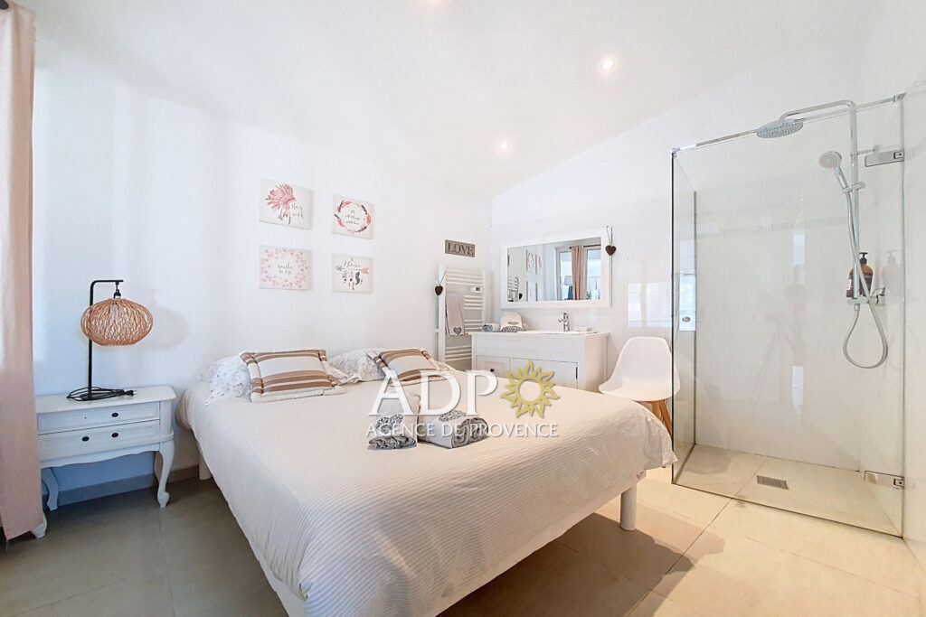 vente maison 5 Pièce(s) – 5 pièces – 4 chambres – 140.00 m²