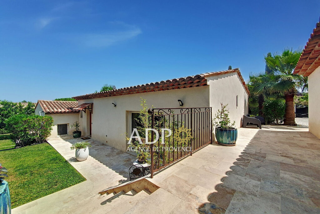 vente maison 5 Pièce(s) – 5 pièces – 4 chambres – 140.00 m²