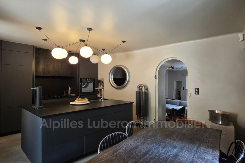 vente maison de village 3 Pièce(s) – 3 pièces – 2 chambres – 90.00 m²