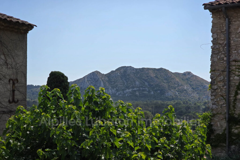 vente maison de village 3 Pièce(s) – 3 pièces – 2 chambres – 90.00 m²