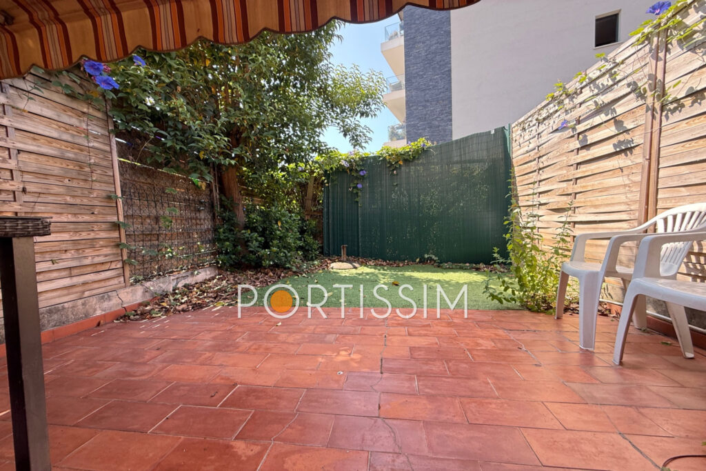 Saint-Laurent Du Var/ Vespins / Studio / Terrasse / Jardin – 1 pièce – NR chambres – 25.37 m²