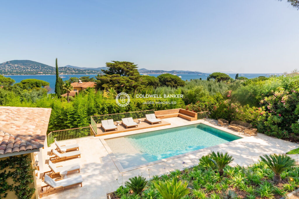 Superbe villa provençale avec vue mer panoramique – Golfe de S – 8 pièces – 7 chambres – 4  – 275.00 m²