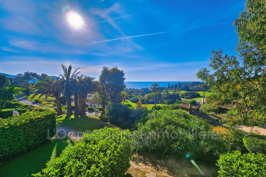 Appartement à vendre à Agay