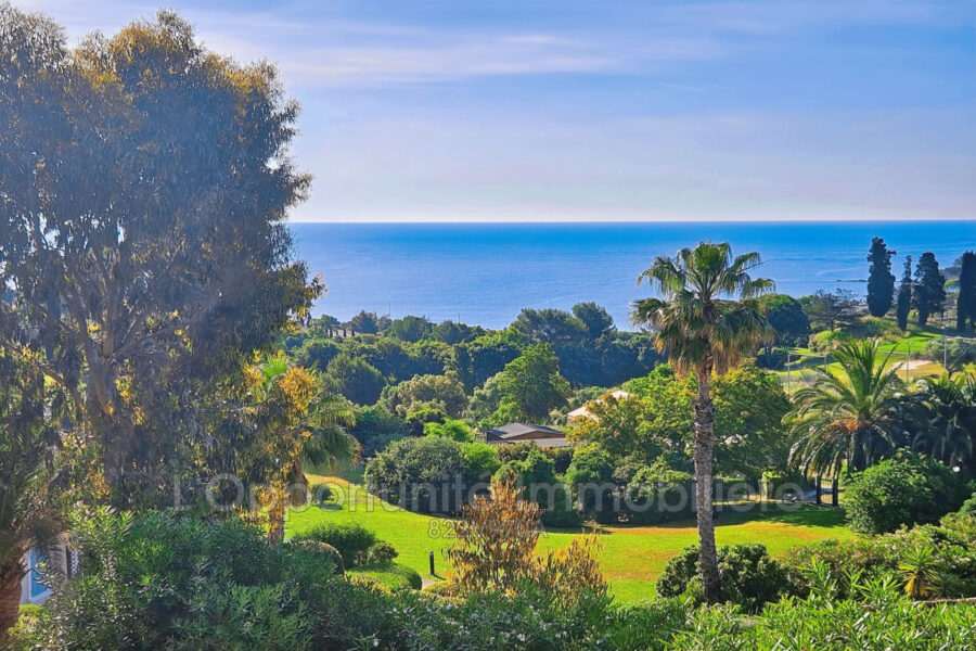 Appartement à vendre à Agay