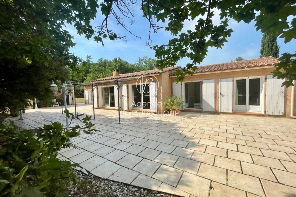 vente maison 5 Pièce(s) – 5 pièces – 4 chambres – 117.00 m²