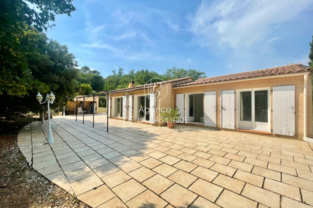 vente maison 5 Pièce(s) – 5 pièces – 4 chambres – 117.00 m²