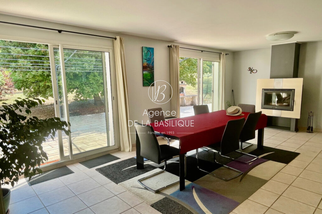 vente maison 5 Pièce(s) – 5 pièces – 4 chambres – 117.00 m²