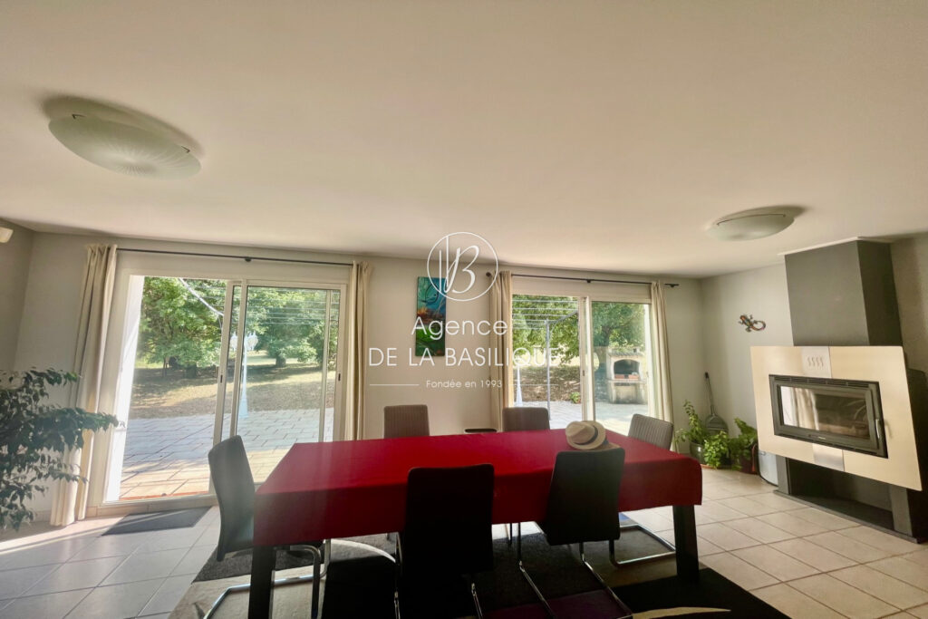 vente maison 5 Pièce(s) – 5 pièces – 4 chambres – 117.00 m²