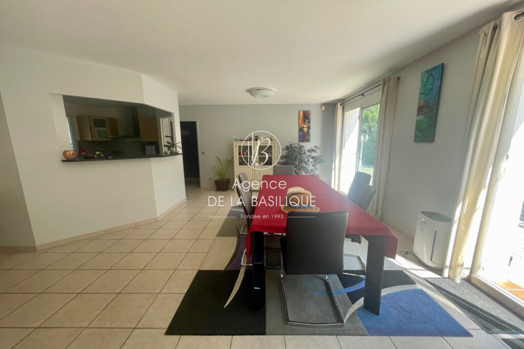 vente maison 5 Pièce(s) – 5 pièces – 4 chambres – 117.00 m²