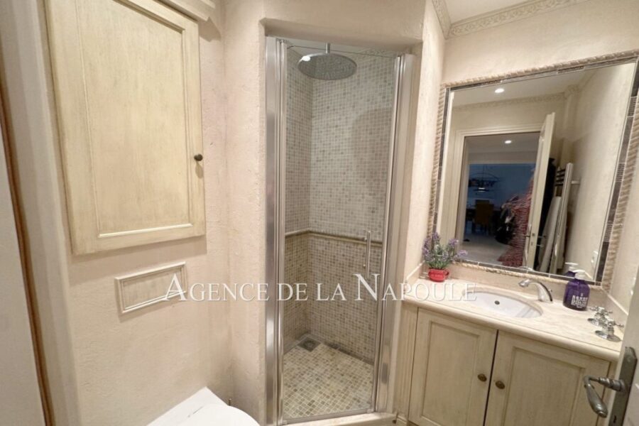 Appartement à vendre à Mandelieu-la-napoule — Vue parc — photo 15