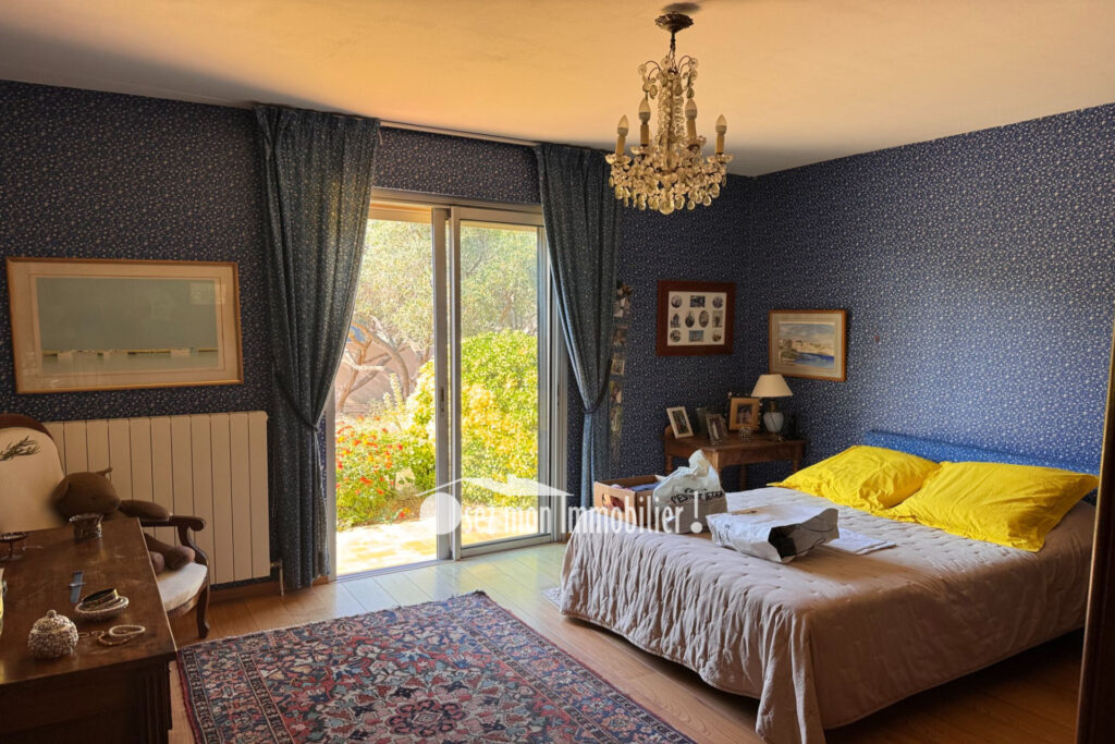 vente villa 7 Pièce(s) – 7 pièces – 5 chambres – 270.00 m²