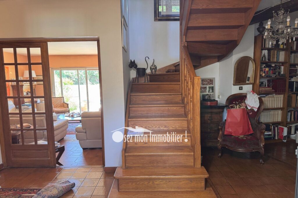 vente villa 7 Pièce(s) – 7 pièces – 5 chambres – 270.00 m²