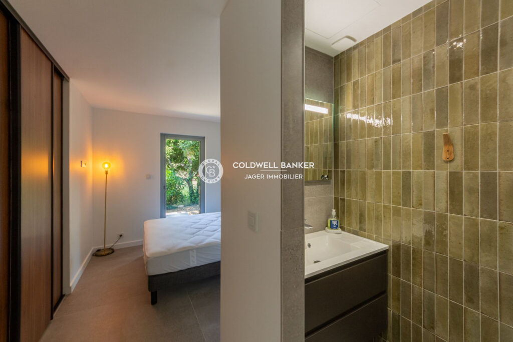 vente villa contemporaine 5 Pièce(s) – 5 pièces – 4 chambres – 171.00 m²