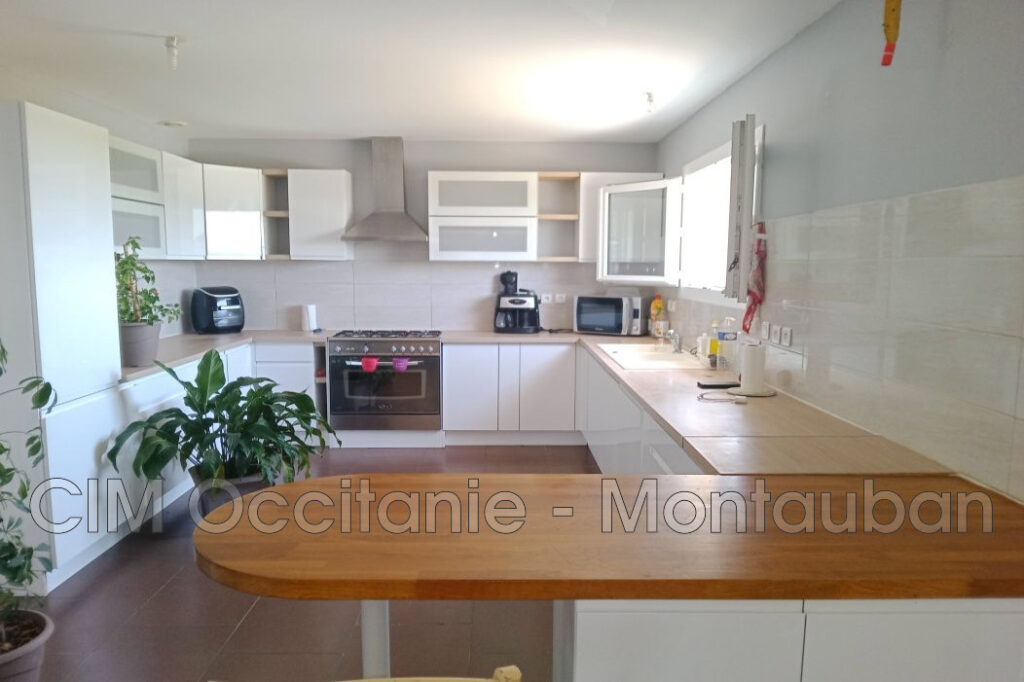 vente  – NR pièces – 4 chambres – 132.00 m²