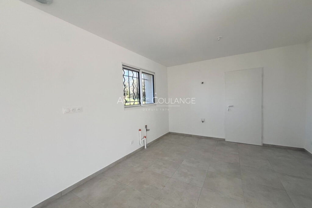 vente villa contemporaine 5 Pièce(s) – 5 pièces – 4 chambres – 100.00 m²