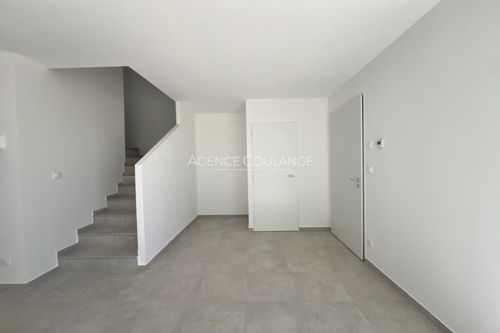 vente villa contemporaine 5 Pièce(s) – 5 pièces – 4 chambres – 100.00 m²