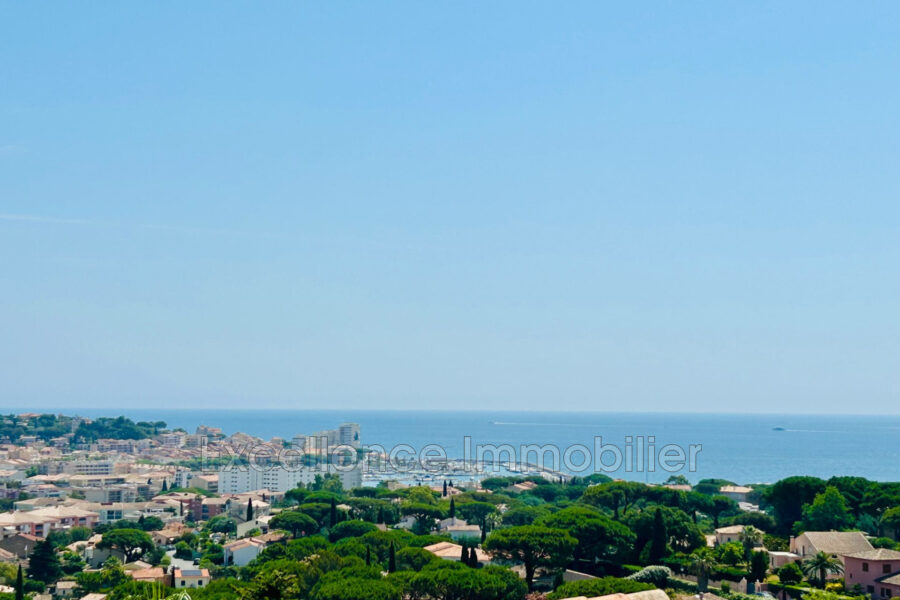 Maison à vendre à Sainte-maxime