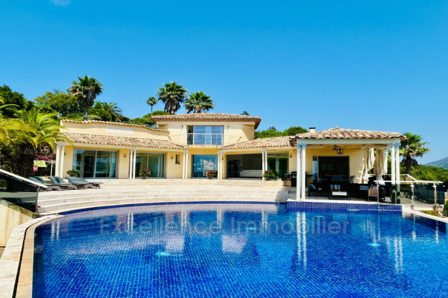 Maison à vendre à Sainte-maxime