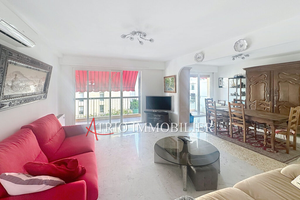 Dans le secteur de Tzanck, dans une belle résidence bien tenue – 3 pièces – 2 chambres – 76.00 m²