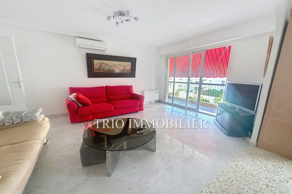 Dans le secteur de Tzanck, dans une belle résidence bien tenue – 3 pièces – 2 chambres – 76.00 m²