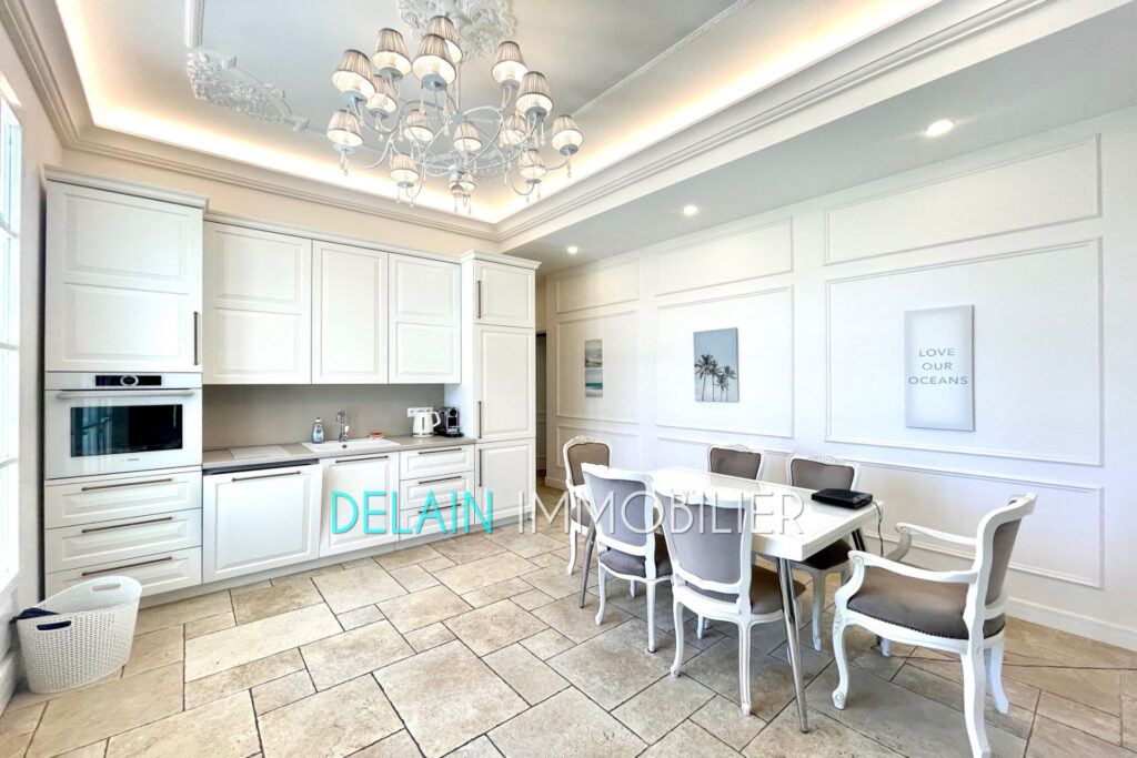 vente villa 11 Pièce(s) – 11 pièces – 9 chambres – 220.00 m²