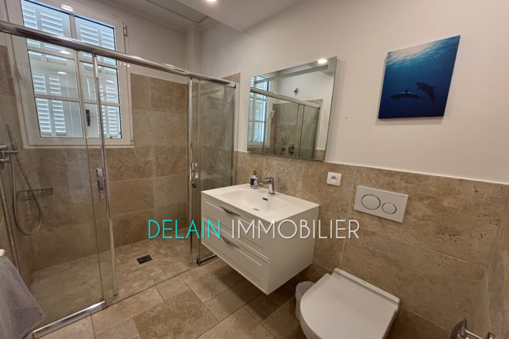 vente villa 11 Pièce(s) – 11 pièces – 9 chambres – 220.00 m²