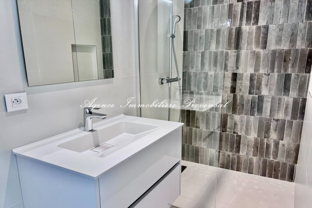 vente villa 5 Pièce(s) – 5 pièces – 4 chambres – 125.90 m²