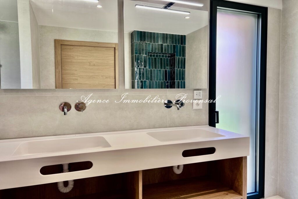 vente villa 5 Pièce(s) – 5 pièces – 4 chambres – 125.90 m²