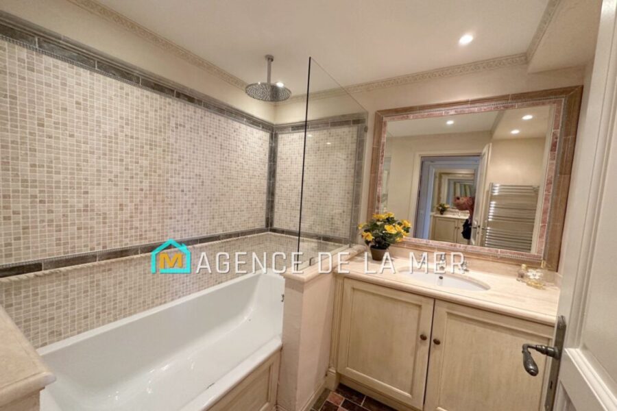 Appartement à vendre à Mandelieu-la-napoule — Vue parc — photo 6