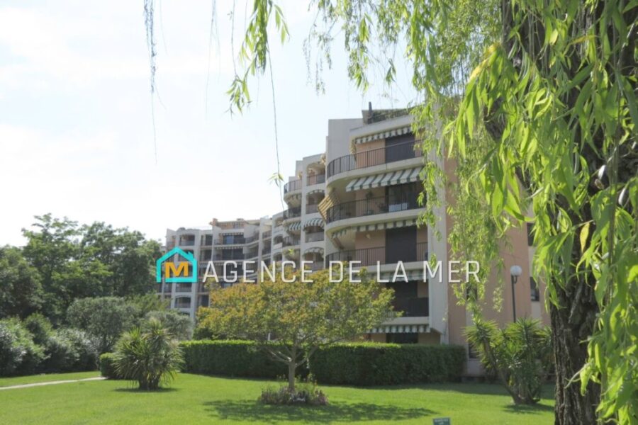 Appartement à vendre à Mandelieu-la-napoule — Vue parc — photo 14