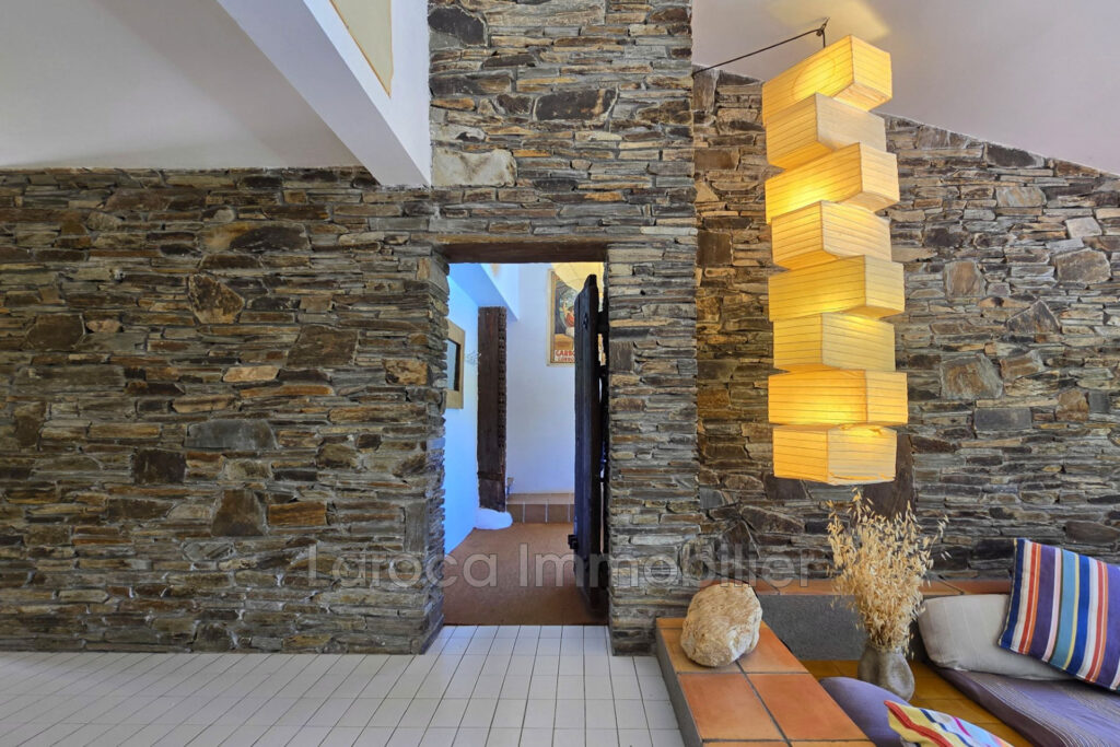 Achat villa à Monstesquieu des Albères – 6 pièces – 5 chambres – 147.00 m²