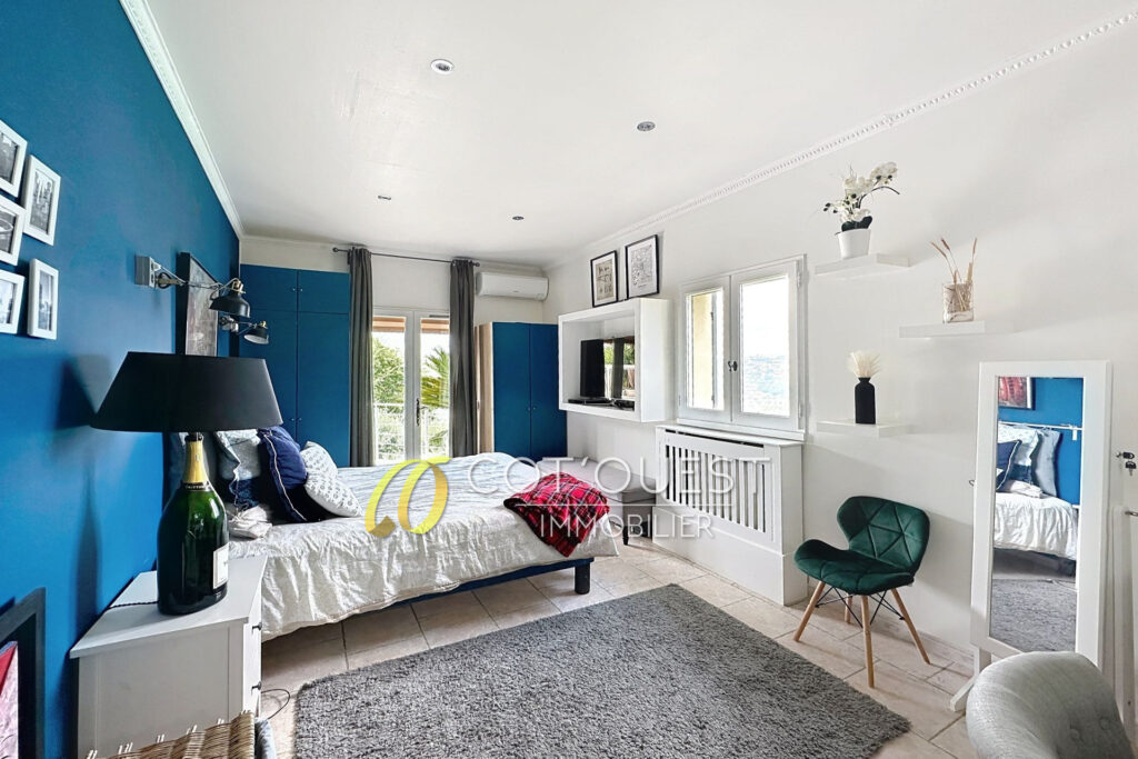 vente maison 6 Pièce(s) – 6 pièces – 4 chambres – 226.00 m²