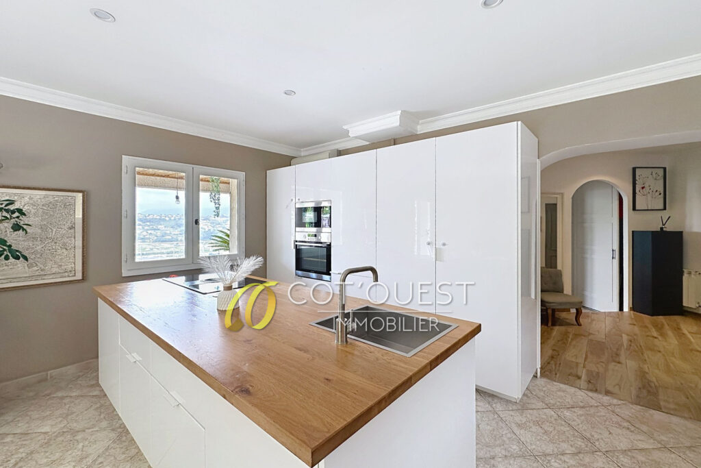 vente maison 6 Pièce(s) – 6 pièces – 4 chambres – 226.00 m²