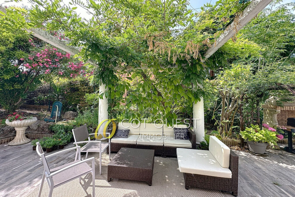 vente maison 6 Pièce(s) – 6 pièces – 4 chambres – 226.00 m²