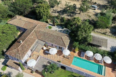 belle proprieté avec vue degagée, piscine et 2 appartements in – 10 pièces – 7 chambres – 280.00 m²