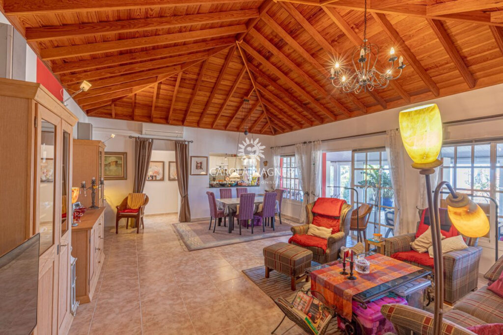 vente villa 3 Pièce(s) – 3 pièces – 2 chambres – 104.00 m²